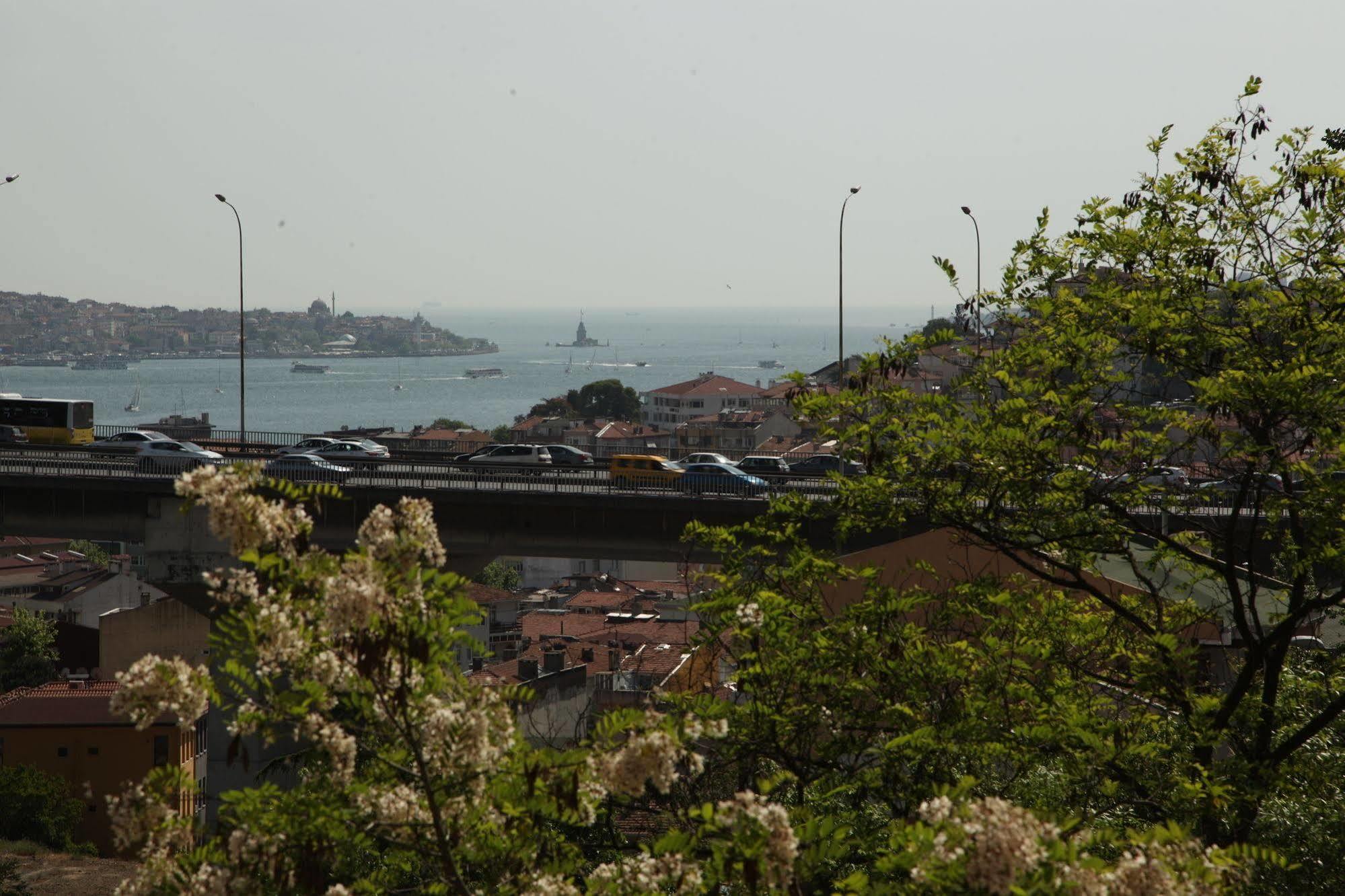 Yesim Suites Istanboel Buitenkant foto